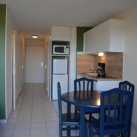 Lägenhet Front De Avec Piscine, 6 Couchages, Animaux Admis - Fr-1-225d-83 *